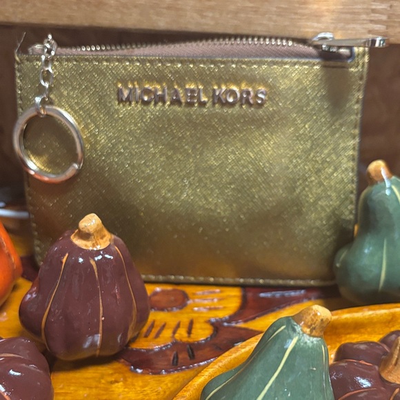 Michael Kors Metallic Gold Pouch - Picture 1 of 13